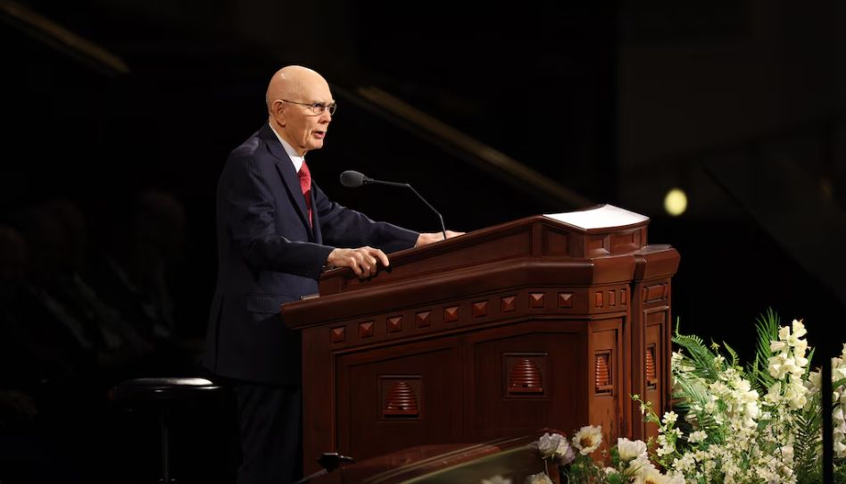 président dallin h oaks parle
